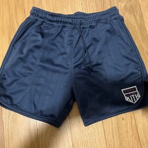kith shorts youth large